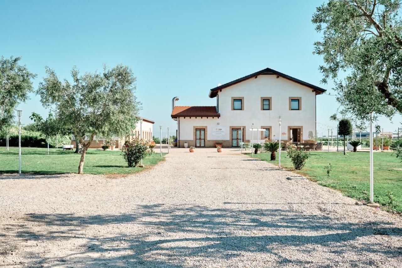 La Massaria Agriresort Orta Nova Экстерьер фото