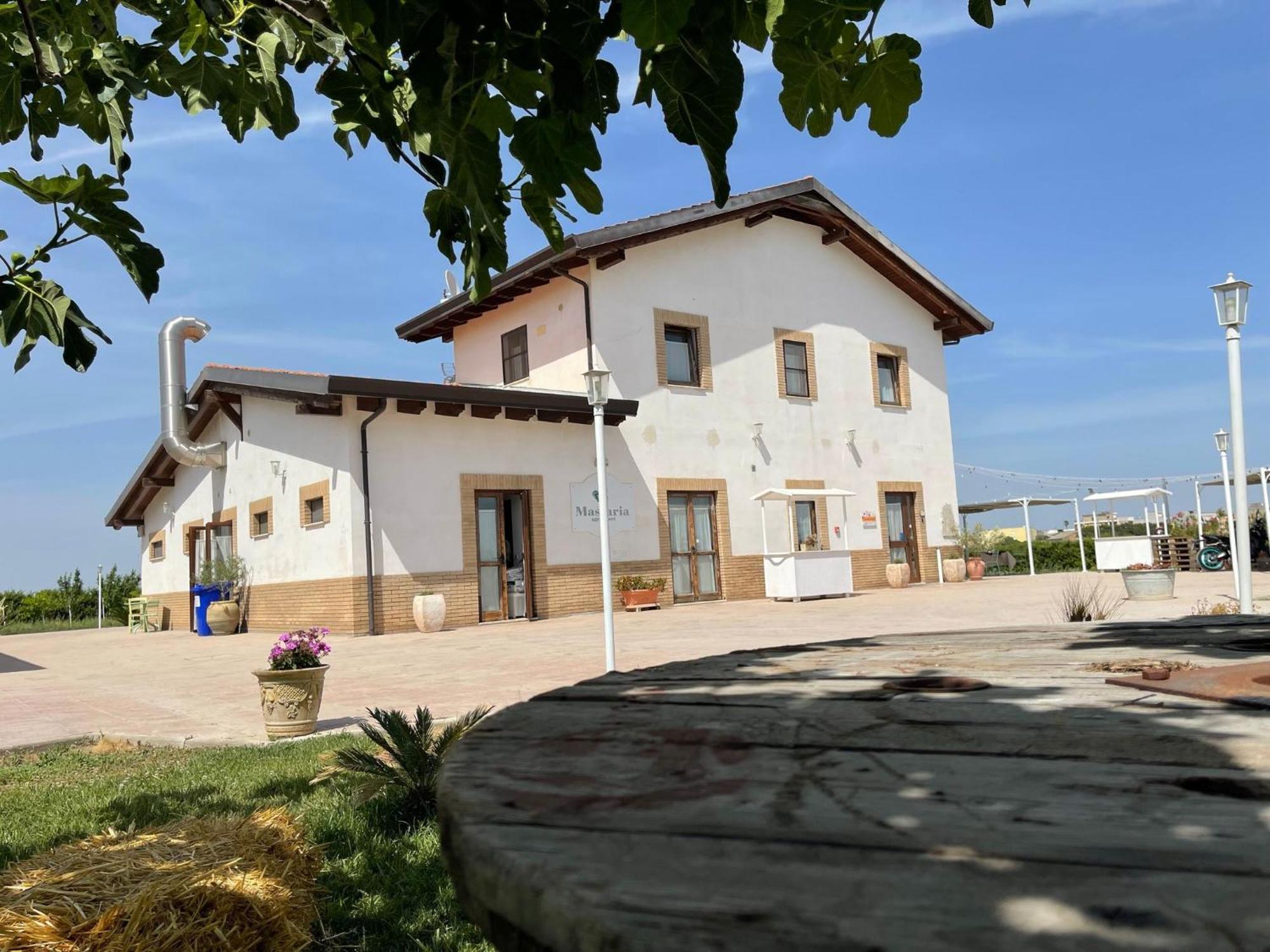 La Massaria Agriresort Orta Nova Экстерьер фото